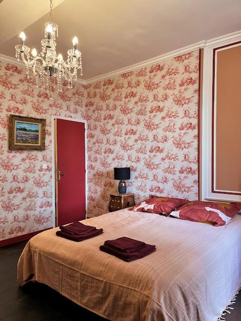 Bed and Breakfast La Tour Cachee Mortain-Bocage Exteriér fotografie