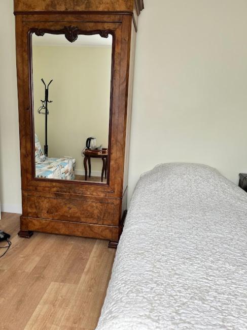 Bed and Breakfast La Tour Cachee Mortain-Bocage Exteriér fotografie